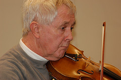 Calum MacKinnon, beginning fiddle instructor and NW Scottish Fiddlers music director